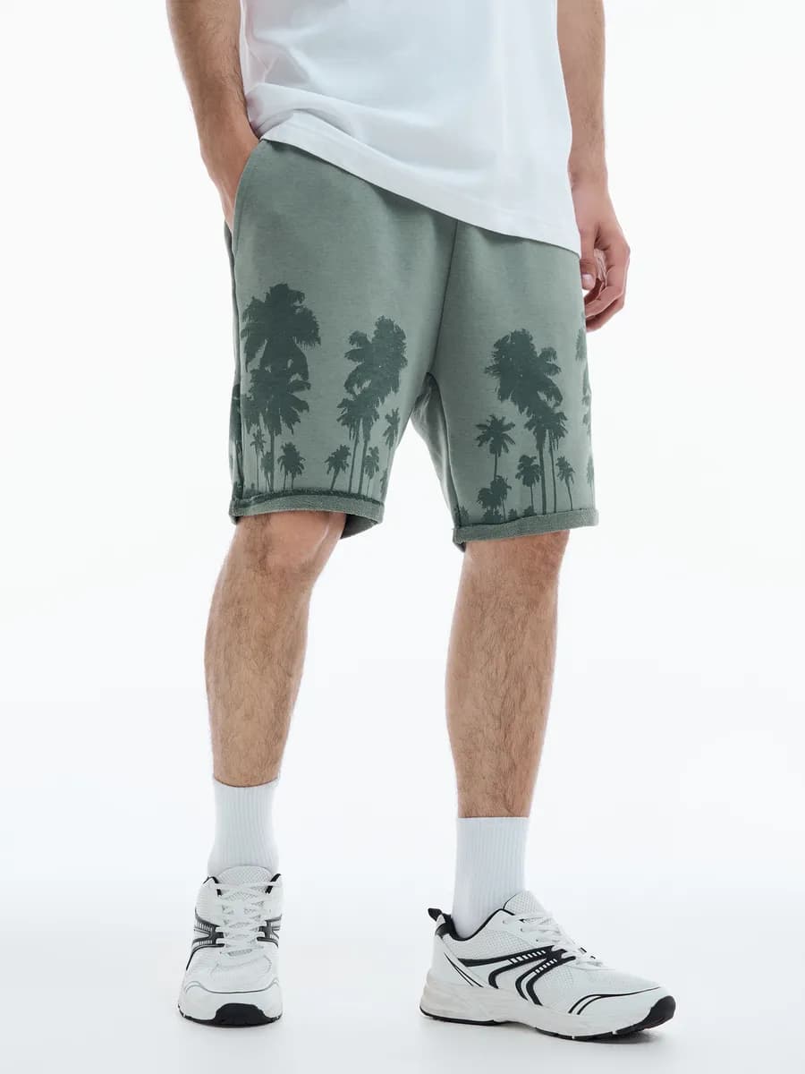 Шорты пляжные с принтом пальм