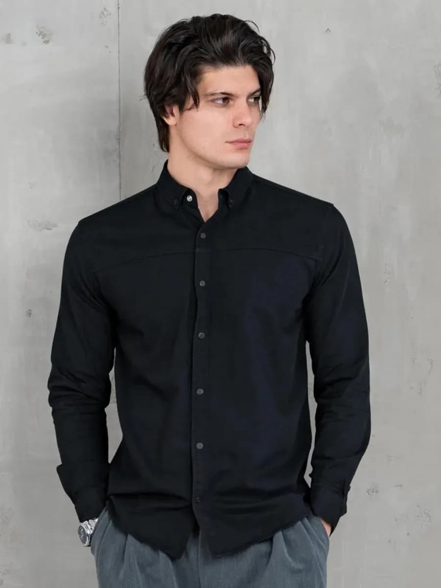 Рубашка приталенная на кнопках