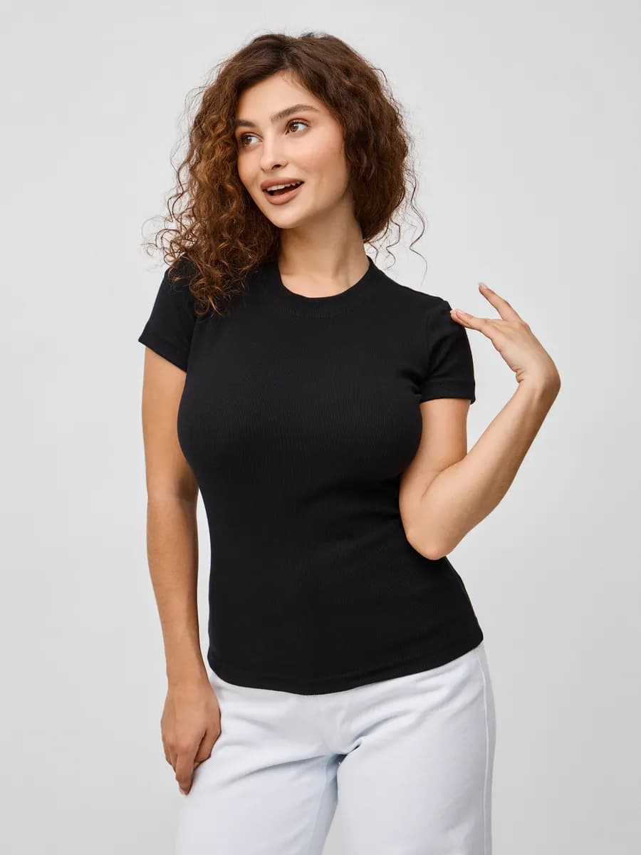 Кроп топ с коротким рукавом удлиненный