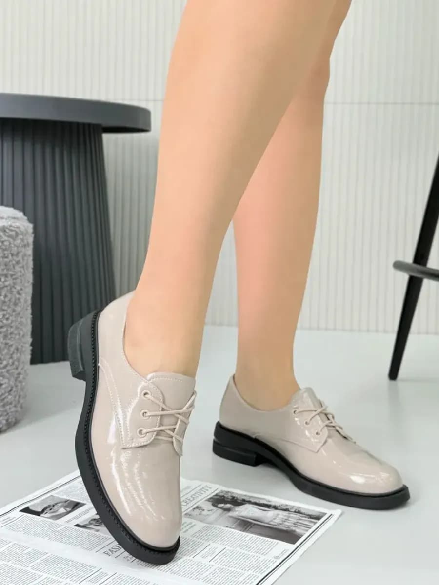 Туфли на низком каблучке демисезонные - фото 1