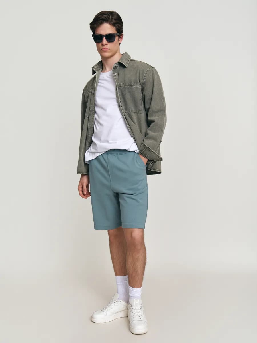 Мужские трикотажные шорты на резинке