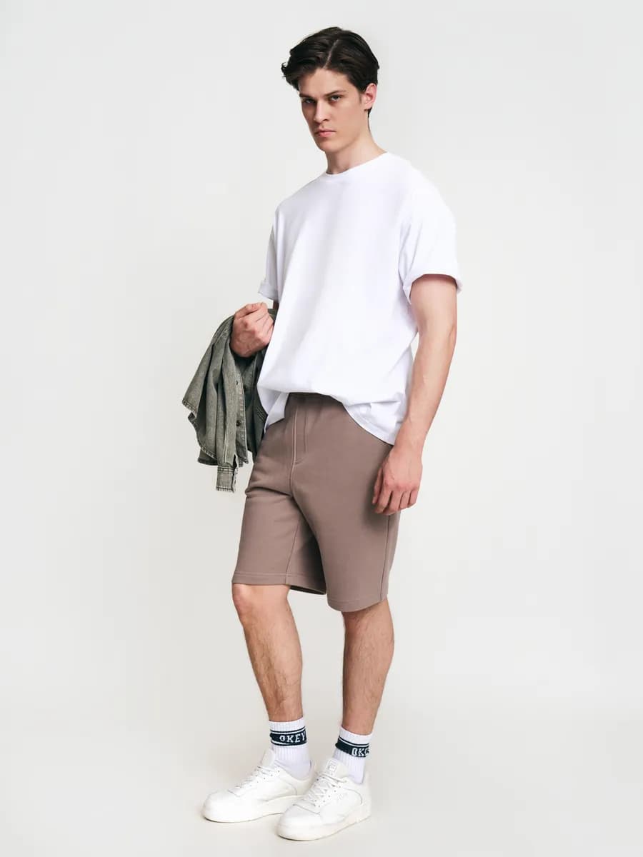 Мужские трикотажные шорты на резинке