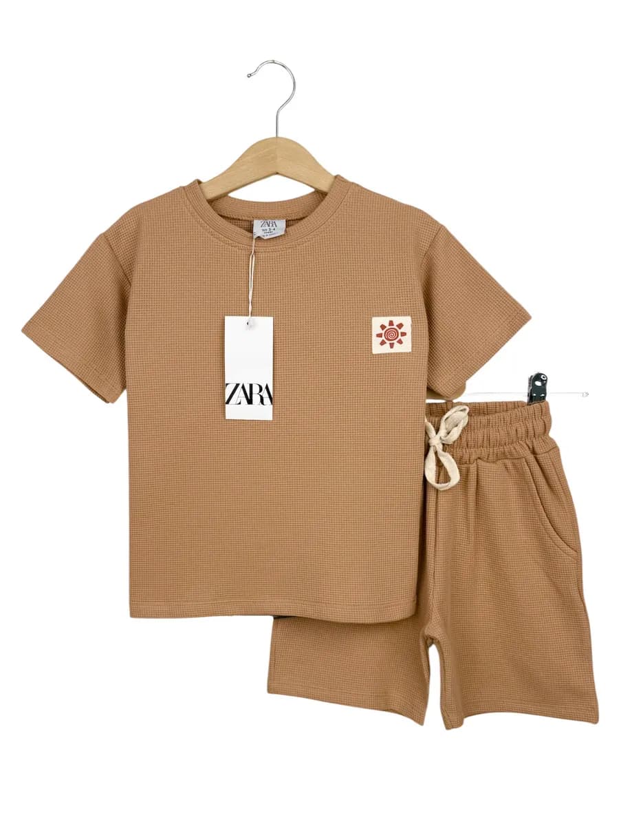 Костюм летний с футболкой и шортами