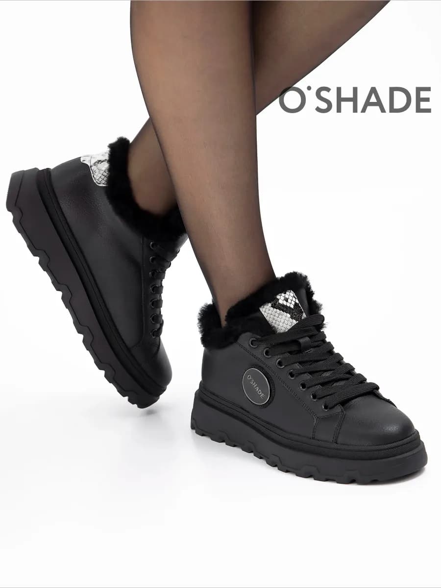 Зимние кроссовки женские