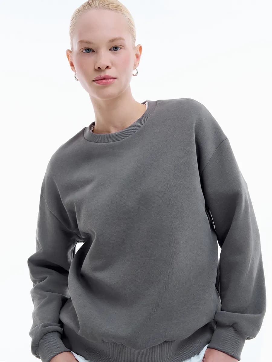 Утепленный свитшот с начесом