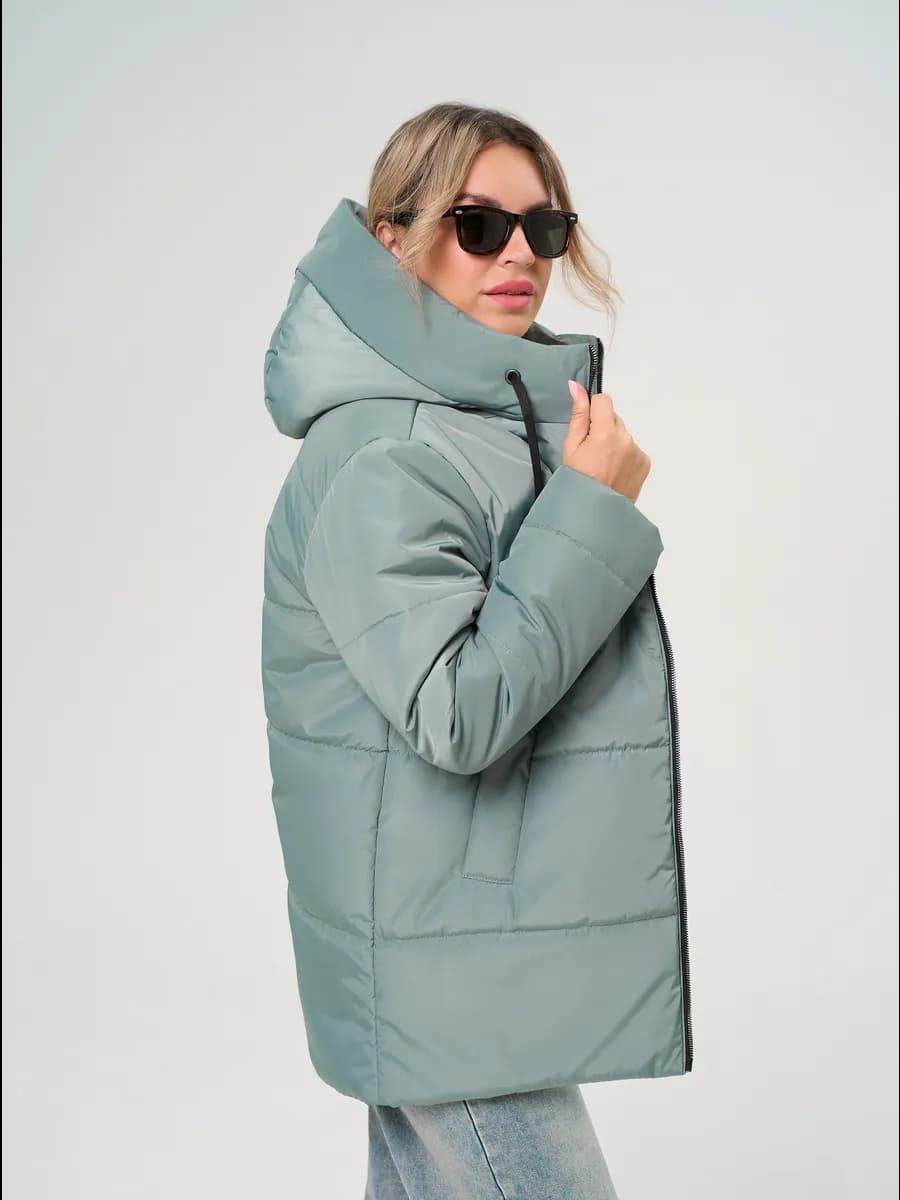 Куртка весенняя больших размеров с капюшоном