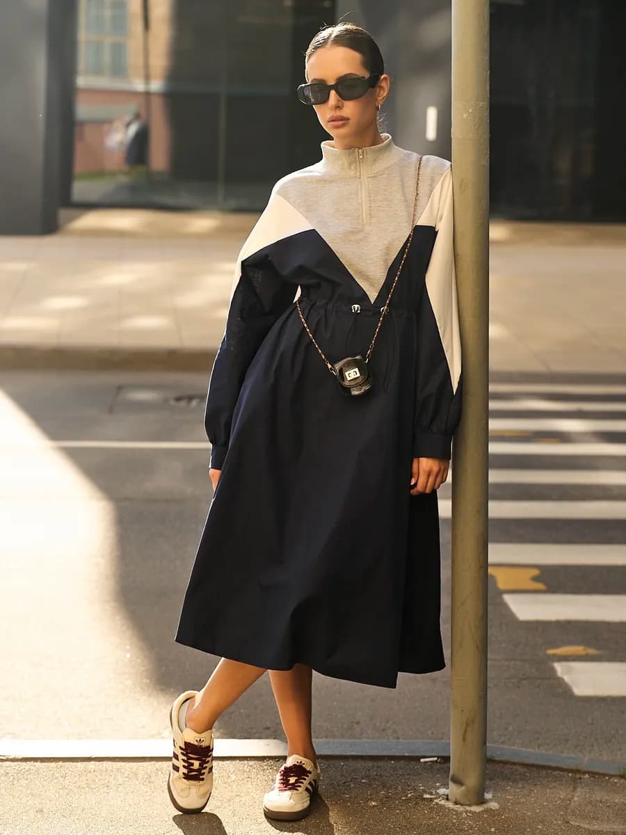 Платье спортивное длинное с воротником на молнии