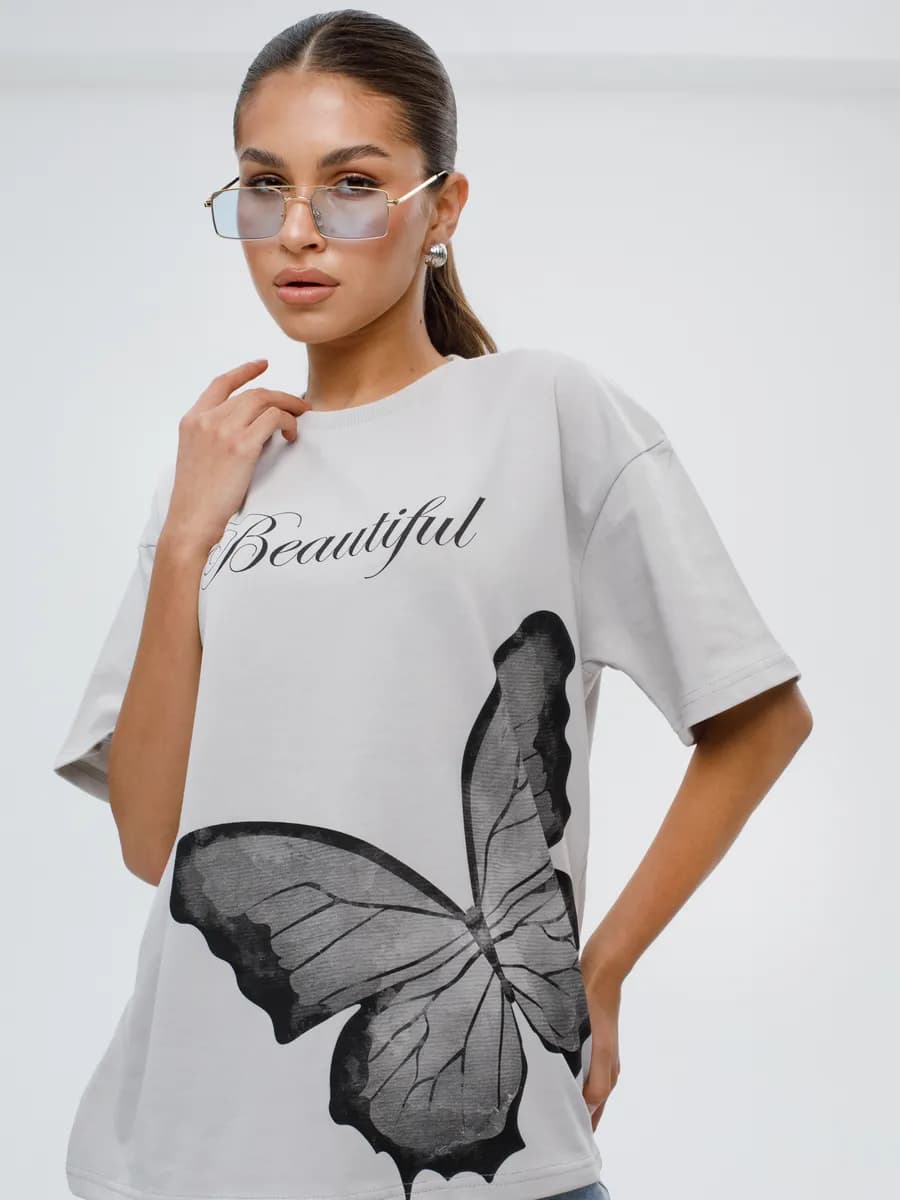 Футболка оверсайз с принтом бабочка