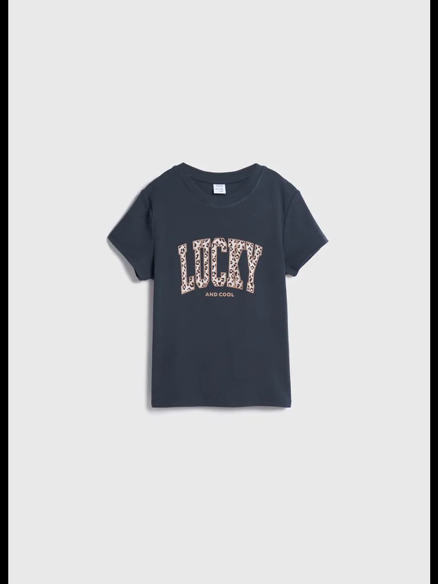 Футболка с принтом для девочек