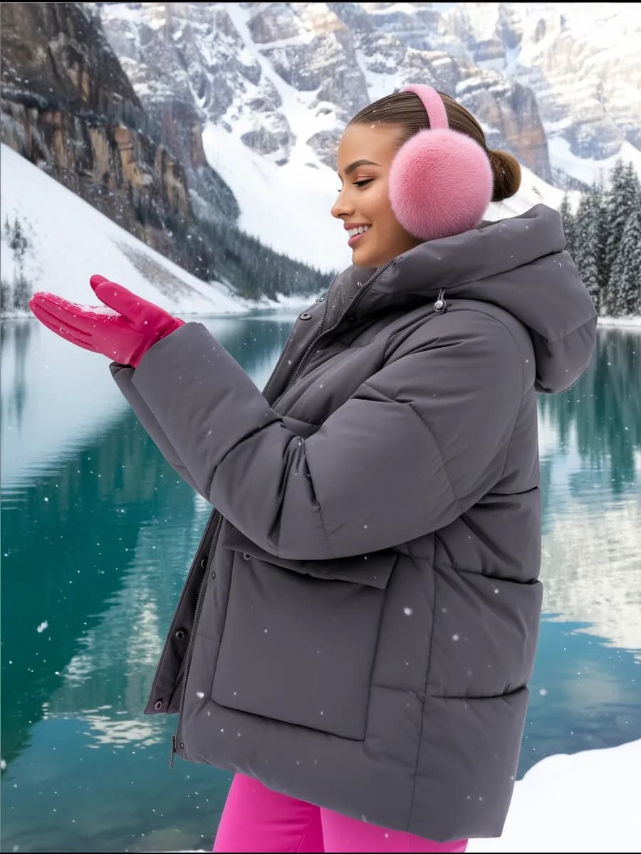 Короткая куртка зимняя с капюшоном