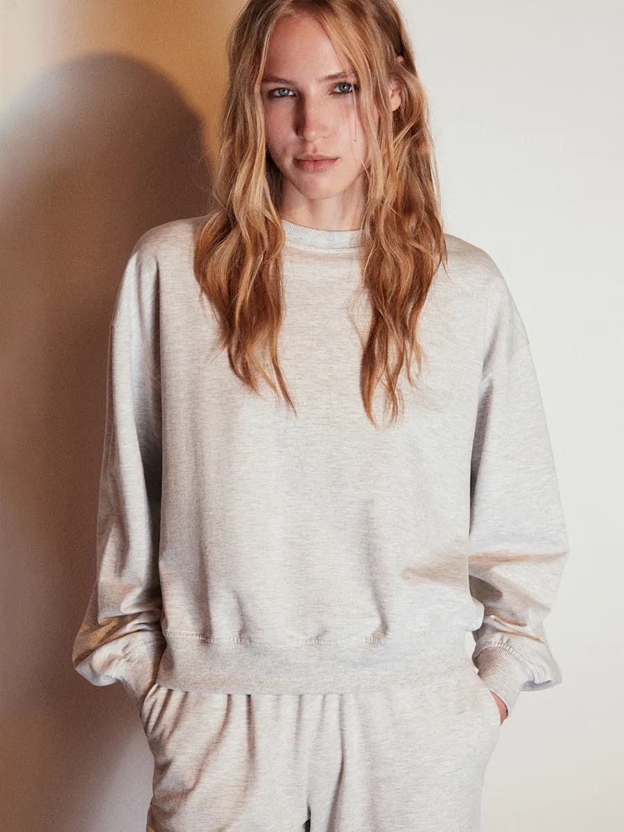 Свитшот базовый оверсайз из футера