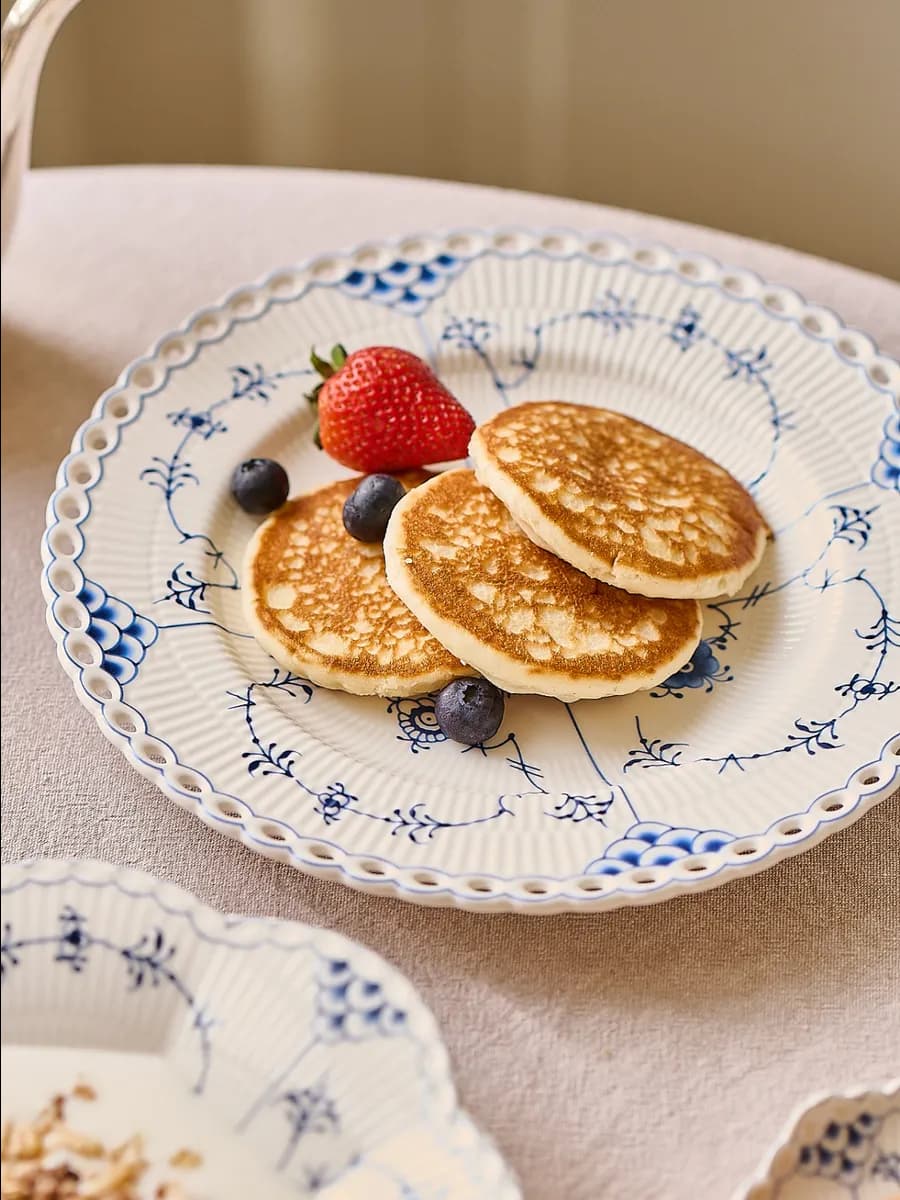 Тарелка керамическая плоская 25,5 см с рисунком винтаж