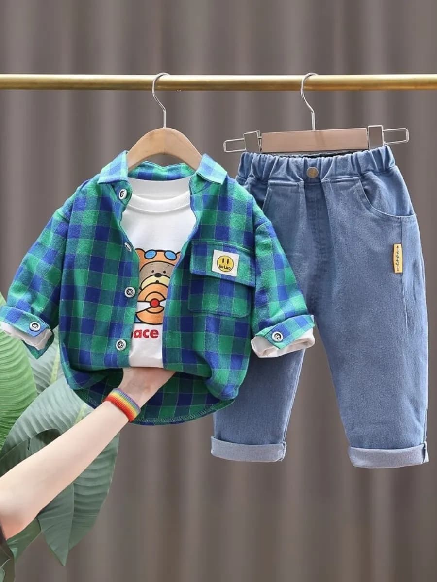 Костюм детский в садик тройка