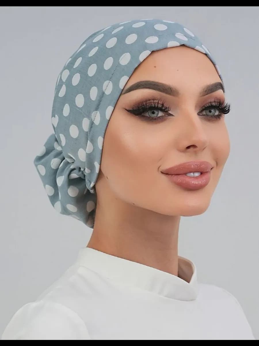 Готовый платок на резинке.Горох