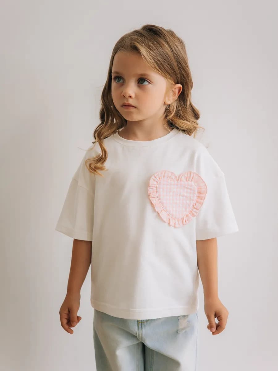 Футболка для девочки с сердечком