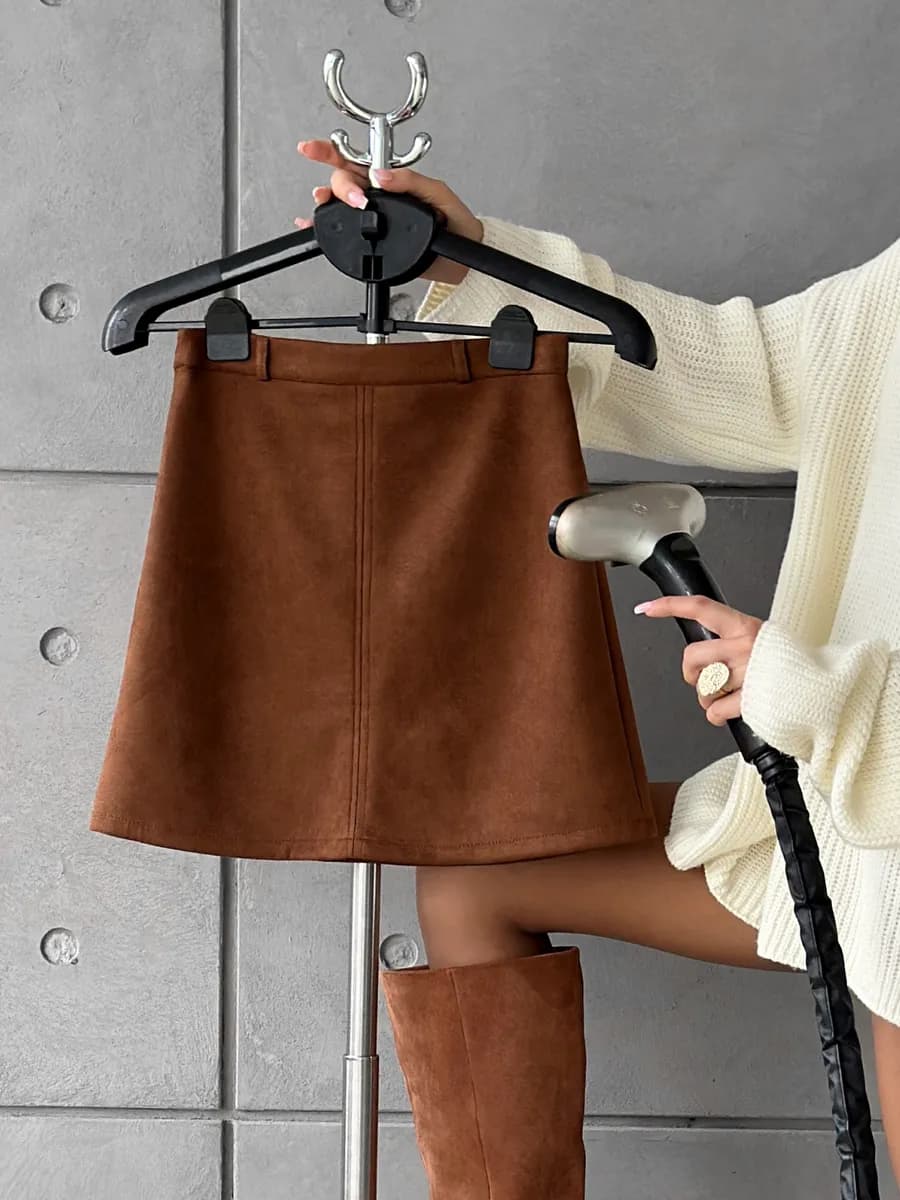 Юбка трапеция замшевая мини