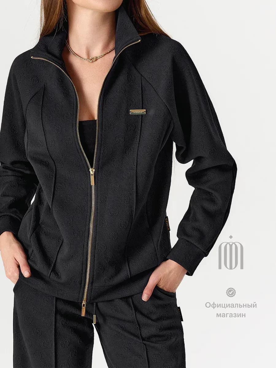 Спортивный костюм на молнии