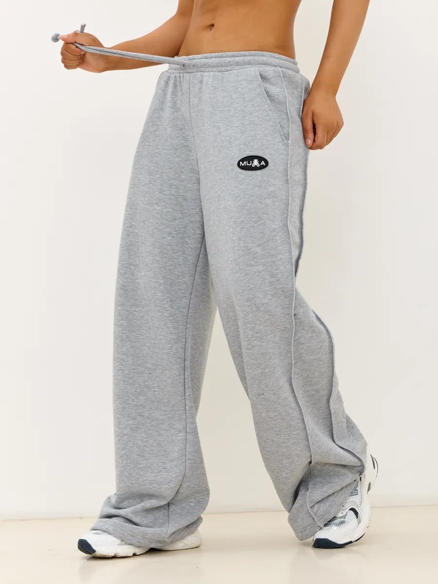 Спортивные трикотажные штаны без начеса