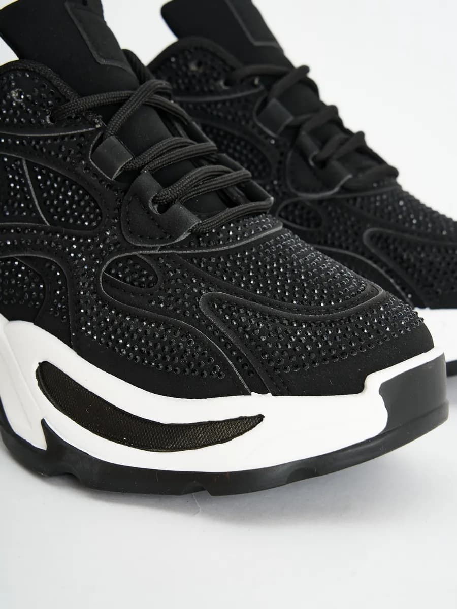 Кроссовки на платформе со стразами