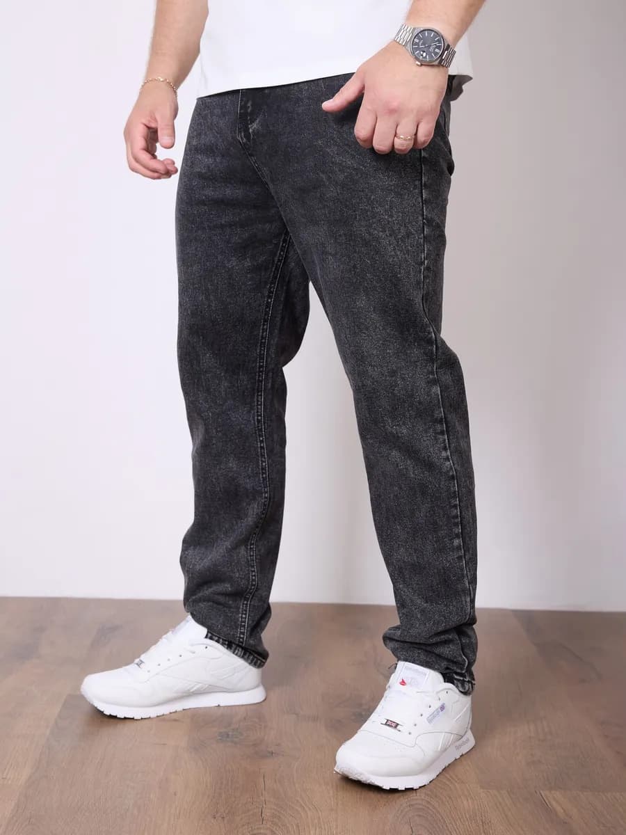 Джинсы зауженные к низу бананы