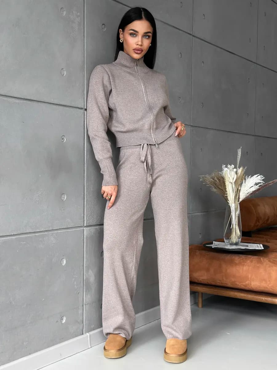 Костюм теплый кардиган на молнии и брюки широкого кроя