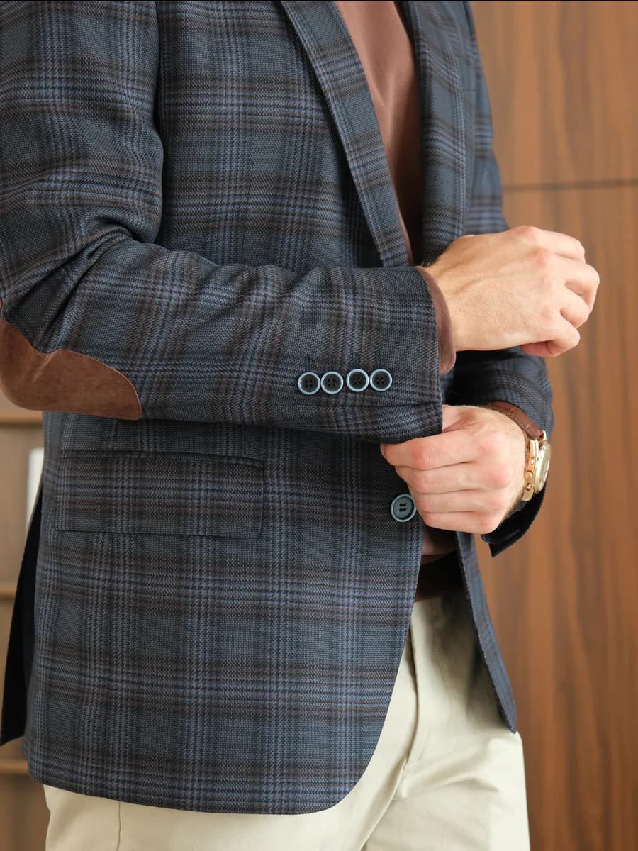 Пиджак классический в клетку под джинсы