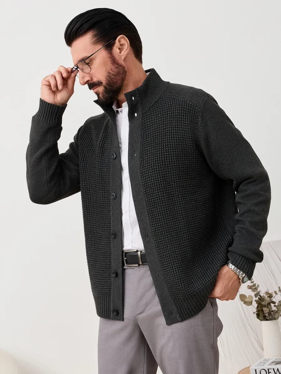 Кардиган на пуговицах офисный кофта