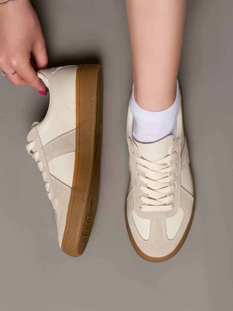 Кеды низкие из натуральной кожи и замши