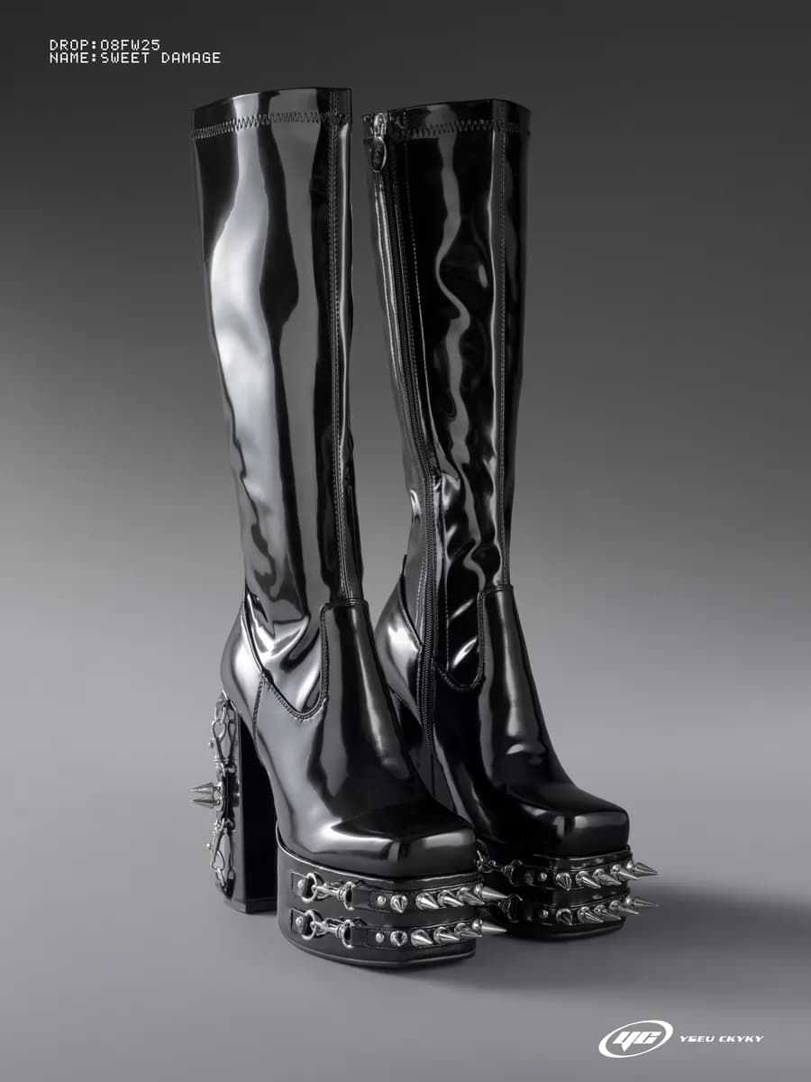 Сапоги чулки демисезонные на платформе и высоком каблуке