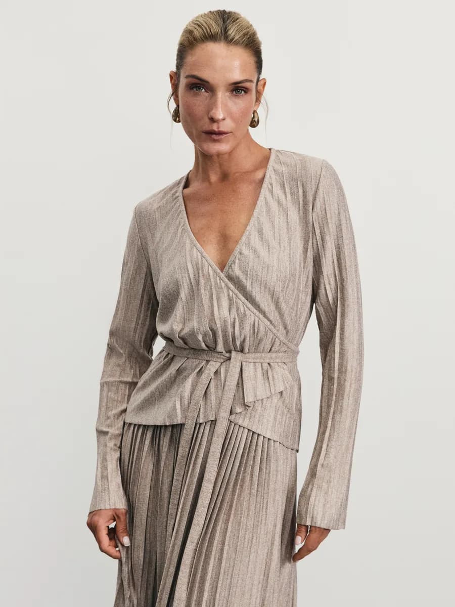 Кардиган облегающий с плиссировкой на завязках