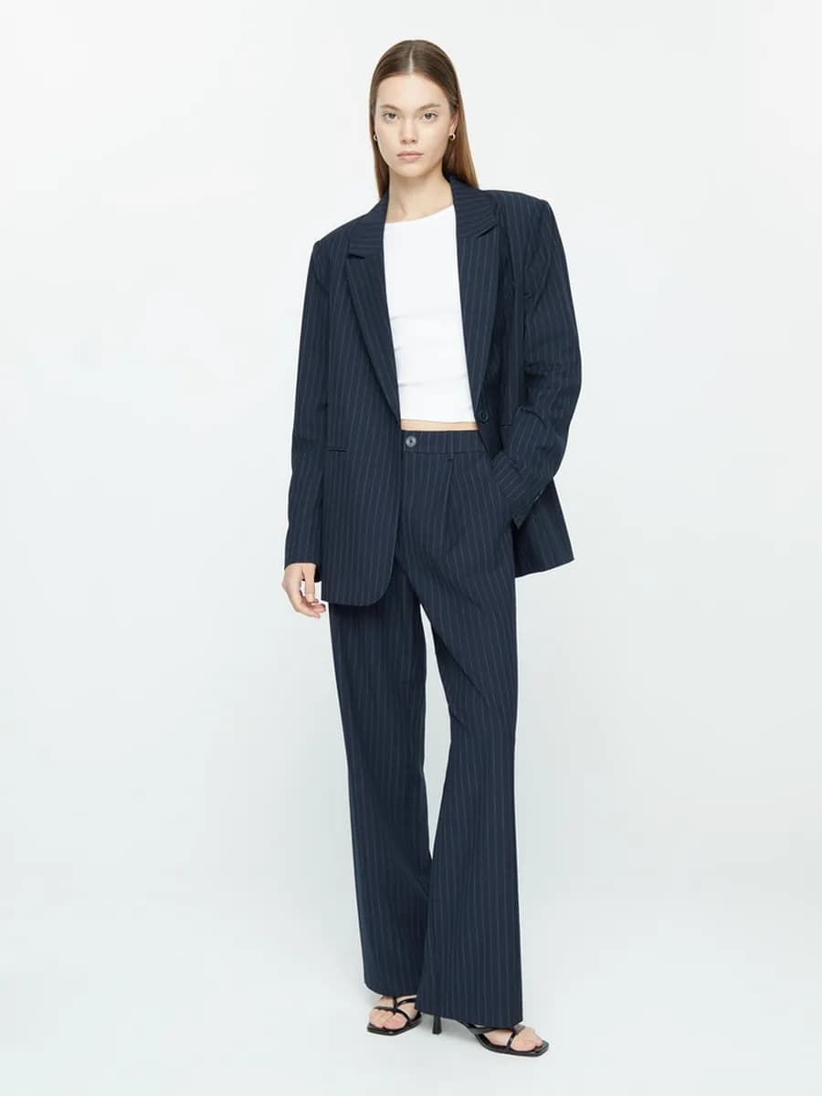 Брюки классические широкие