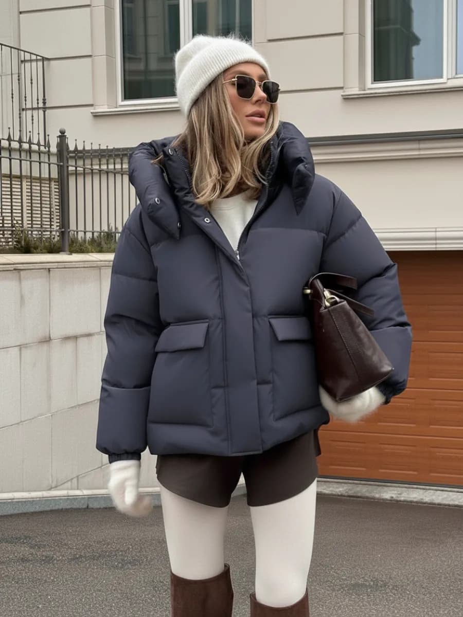 Куртка зимняя короткая с капюшоном