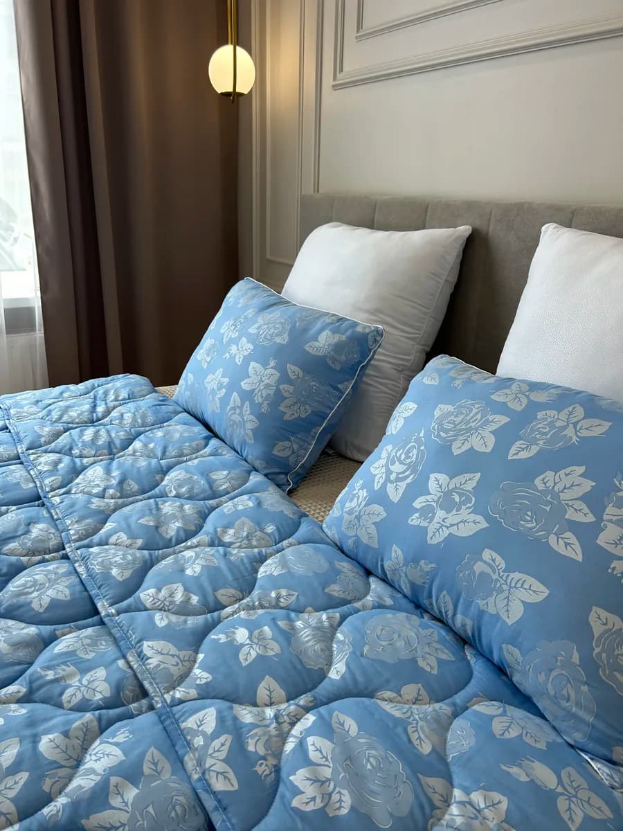 Одеяло двуспальное всесезонное