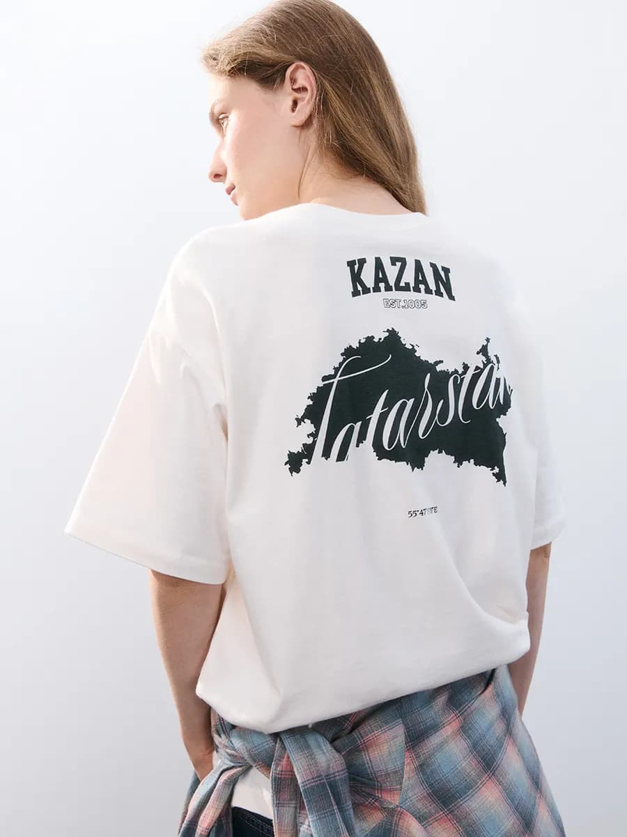 Футболка с принтом-надписью