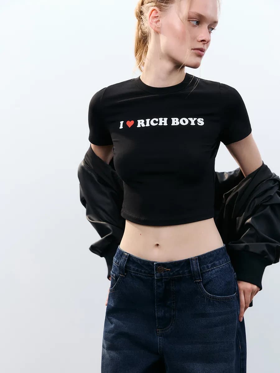 Футболка укороченная с принтом