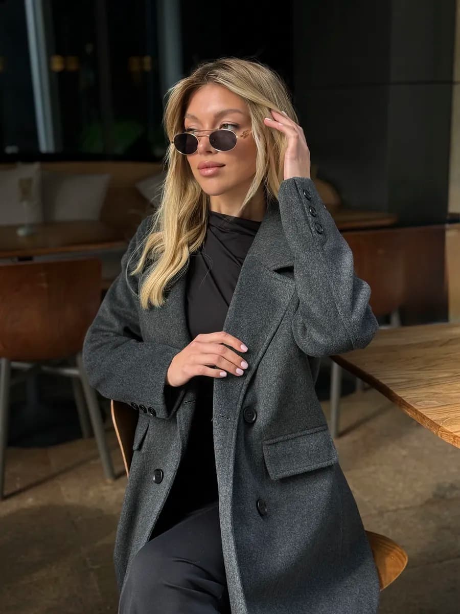 Пальто демисезонное