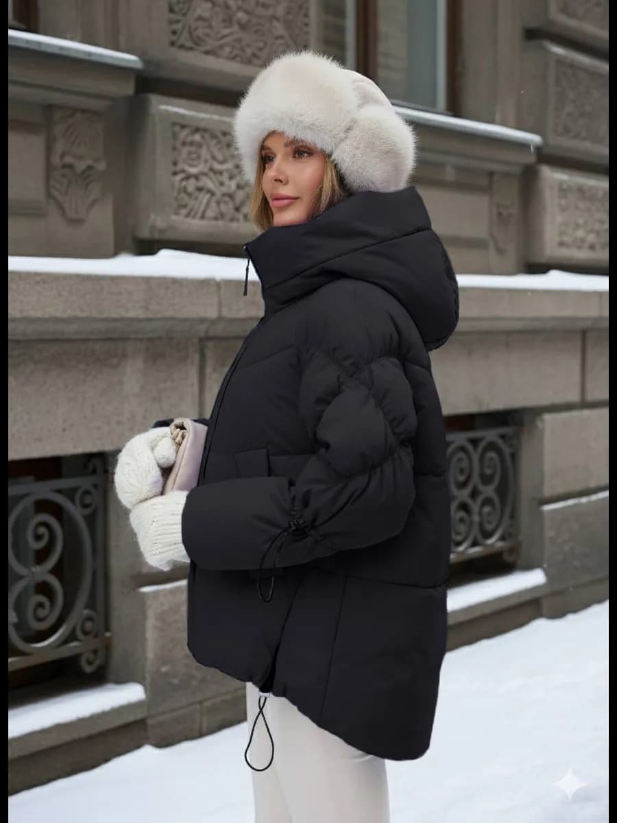 Куртка зимняя короткая утепленная с капюшоном