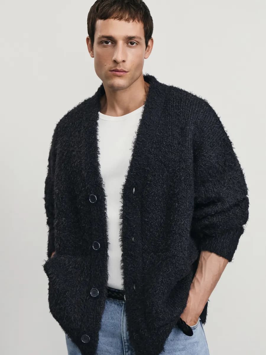 Кардиган оверсайз на пуговицах базовый в офис