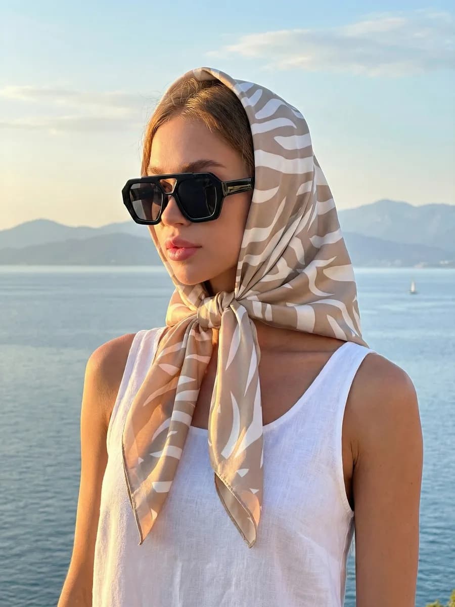 Платок косынка на голову и шею повседневный