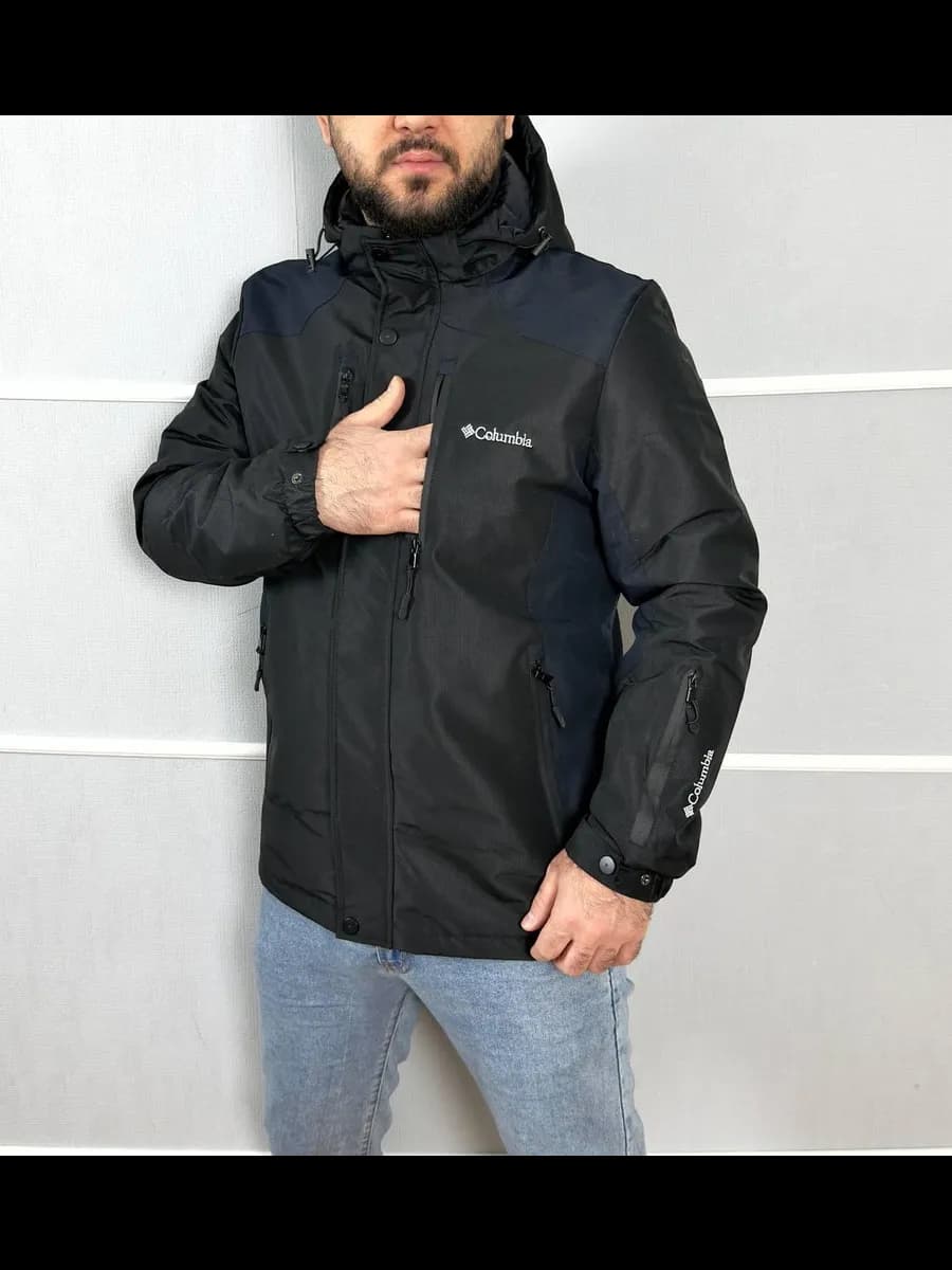 Куртка демисезонная с капюшоном