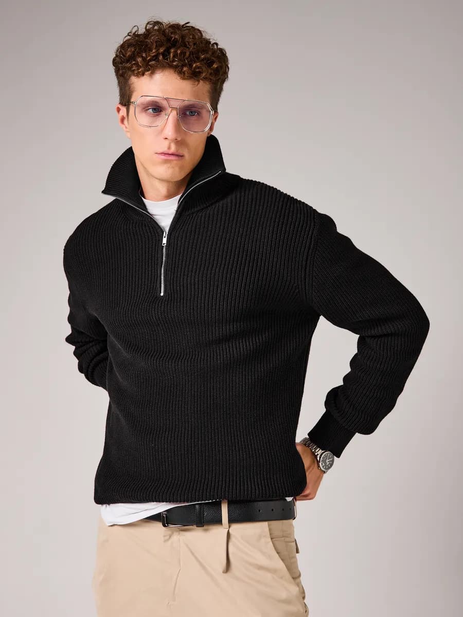 Свитер мужской с воротником на молнии демисезонный