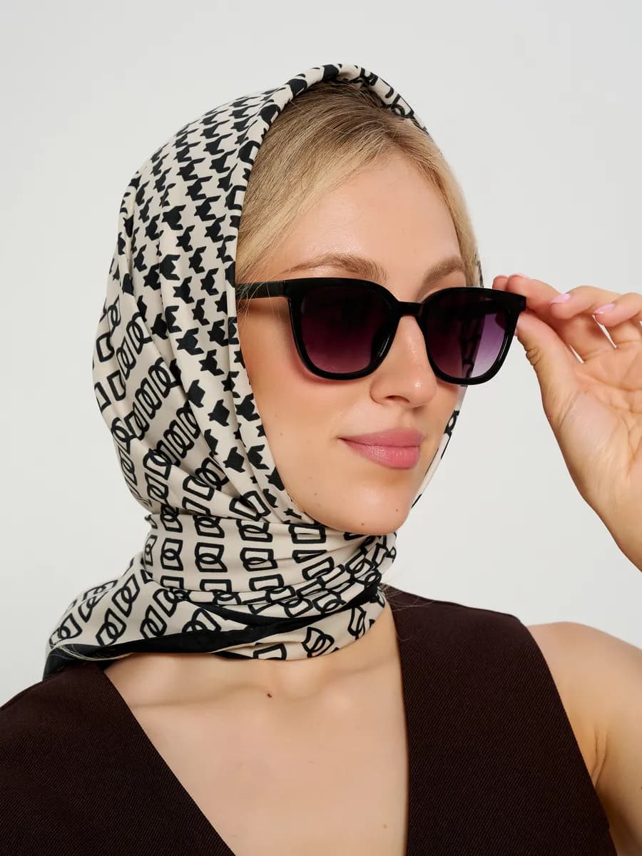 Стильный платок для повседневного ношения