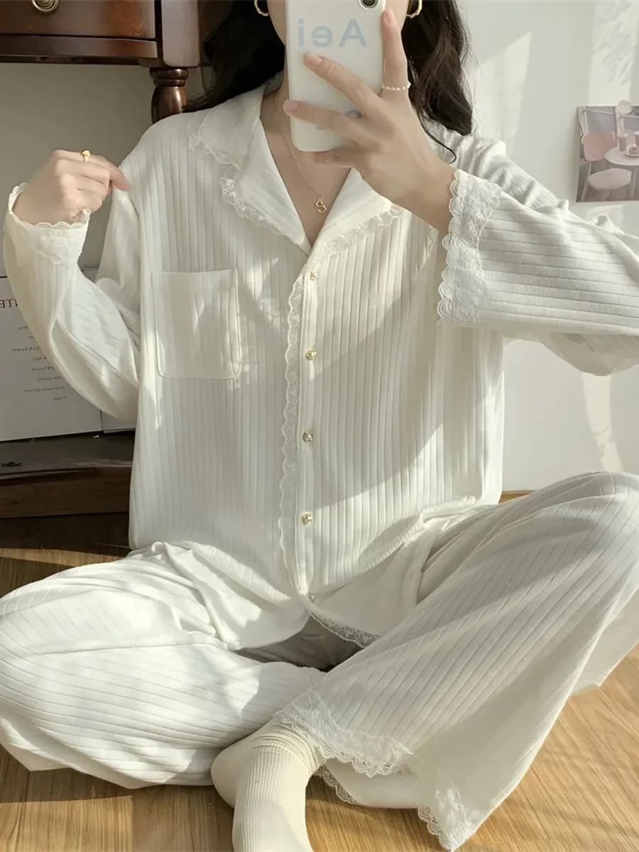 Пижама со штанами и рубашкой y2k