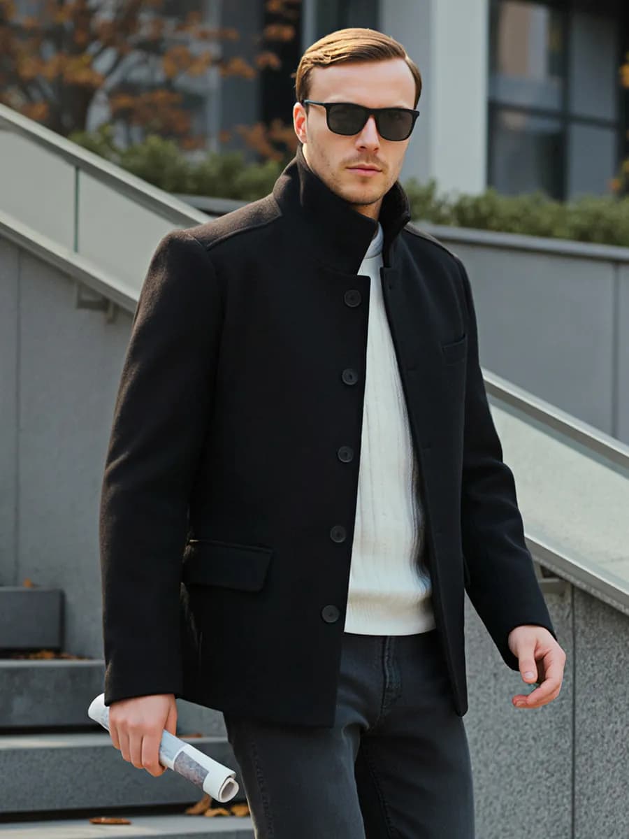 Пальто весеннее короткое с воротником стойкой утепленное