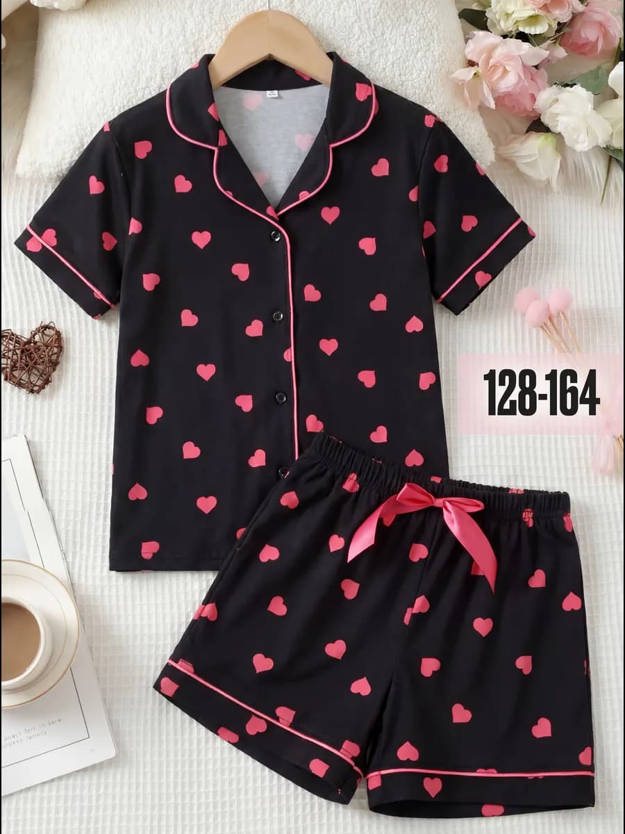 Пижама с рубашкой и шортами
