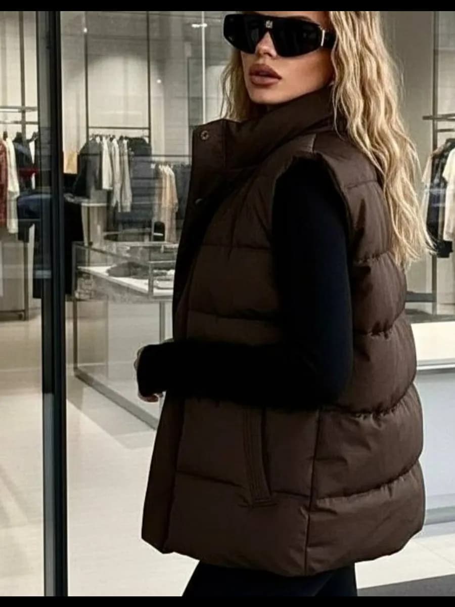 Жилетка утепленная безрукавка