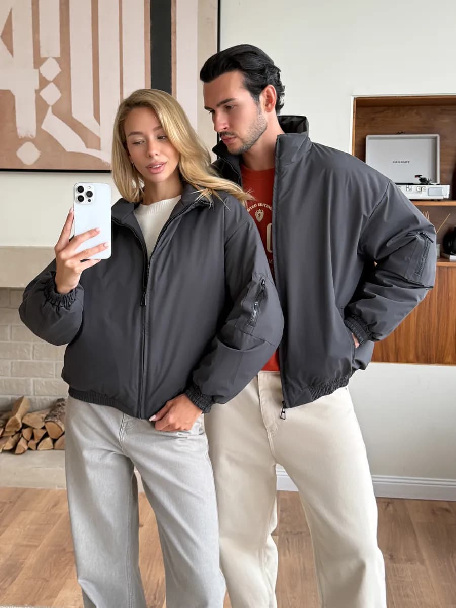 Бомбер утепленный с воротником-стойкой демисезон