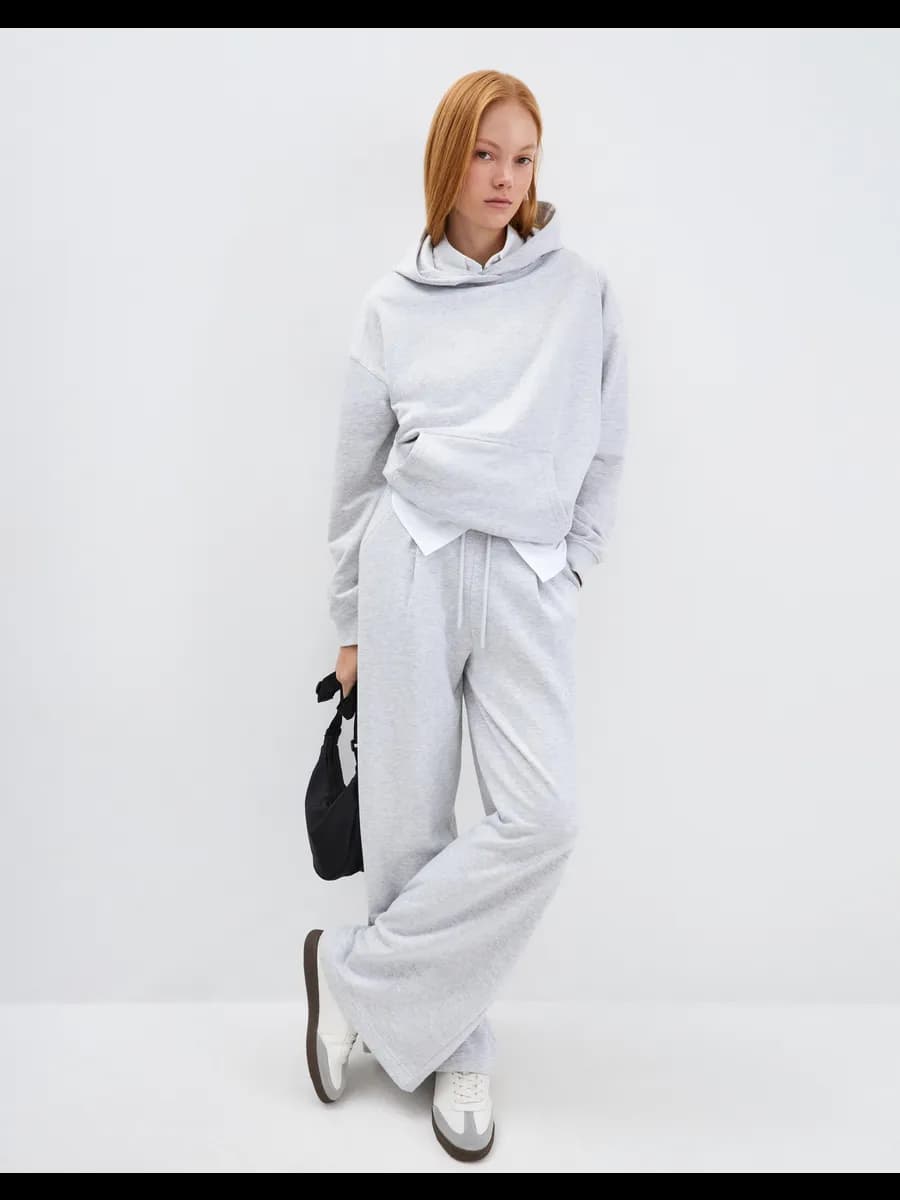 Серые спортивные брюки Wide leg со складками и начёсом