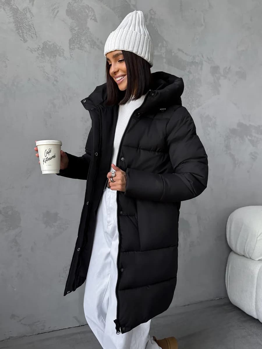 Куртка зимняя с капюшоном удлиненная