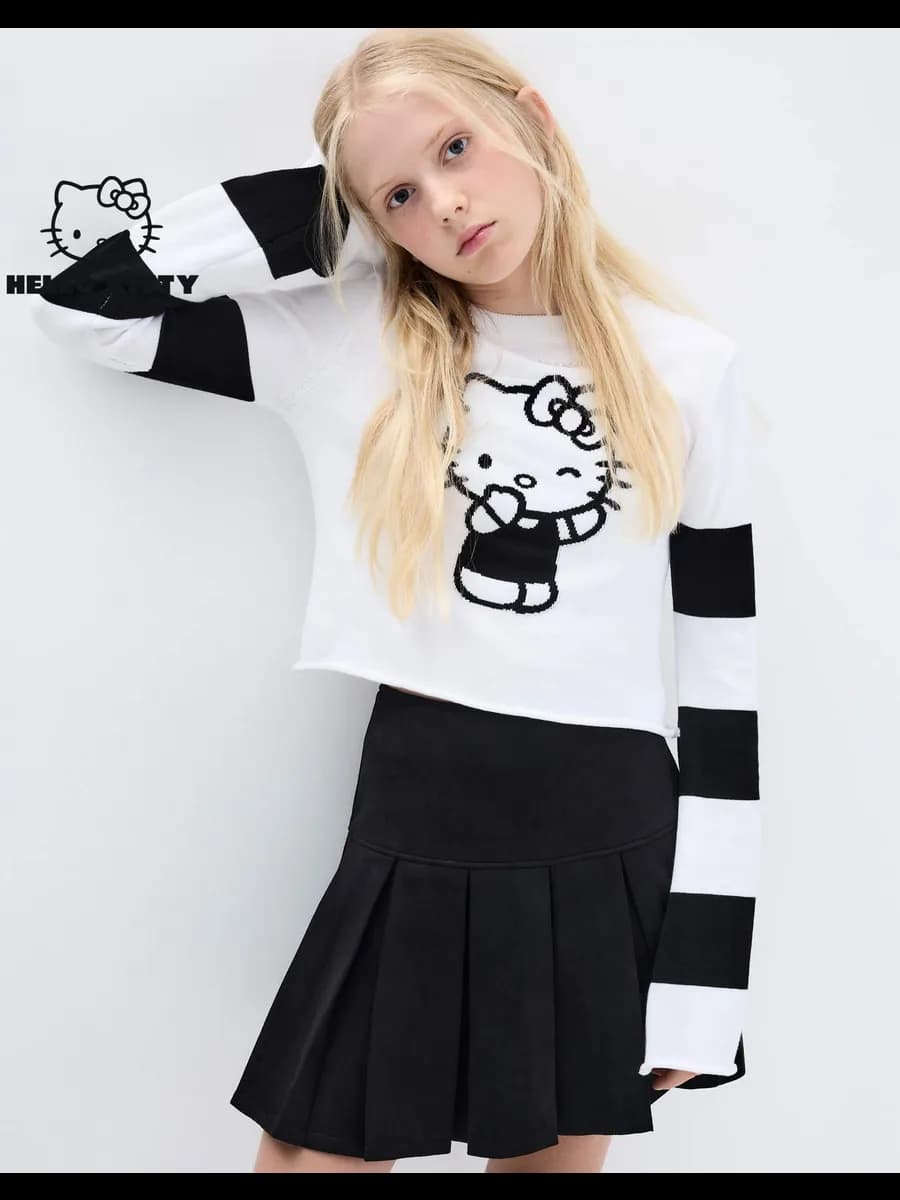 Белый укороченный джемпер с принтом Hello Kitty